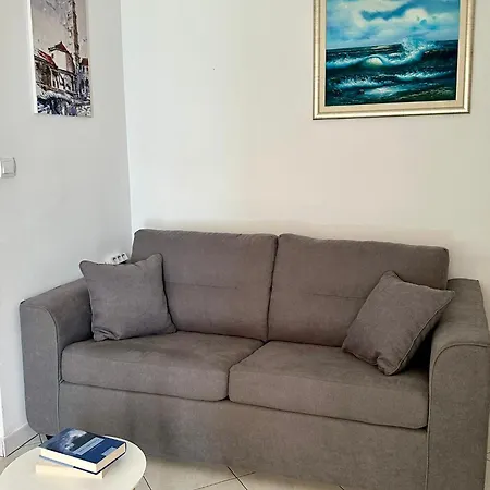 Apartment Mira